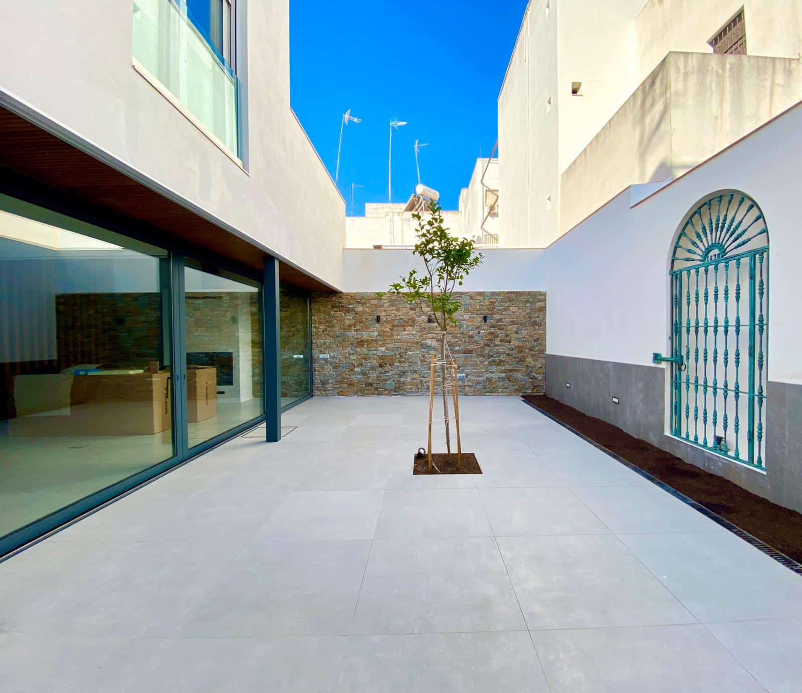 Fotos De Obra De Nueva Construccion De. Vivienda Unifamiliar De 450 M2 En Sevilla Capital Nervion 38